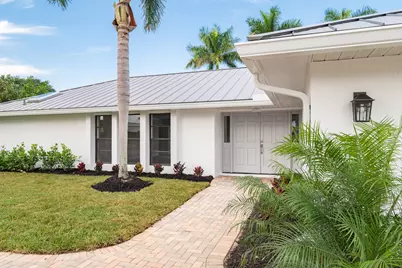 3201 SE Fairway W, Stuart, FL 34997 - Photo 4
