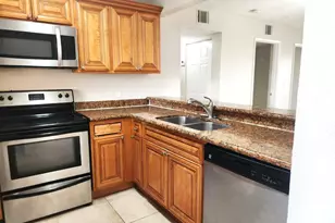 [Address not provided], West Palm Beach, FL 33411 - Photo 8