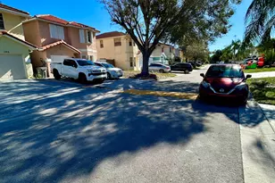 141 Plumage Ln, West Palm Beach, FL 33415 - Photo 4