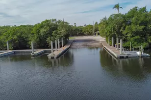 8094 SE Villa Cir, Hobe Sound, FL 33455 - Photo 32