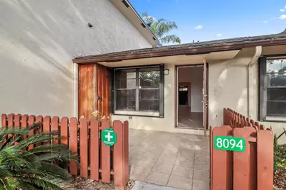 8094 SE Villa Circle, Hobe Sound, FL 33455 - Photo 2