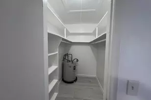 304 Central Dr, West Palm Beach, FL 33405 - Photo 8