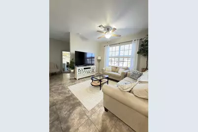 1560 SE Wilshire Place, Unit #203, Stuart, FL 34994 - Photo 4