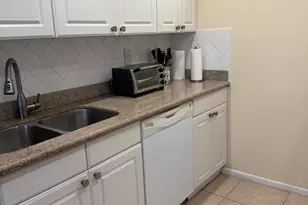 2029 Exeter B, Boca Raton, FL 33434 - Photo 2