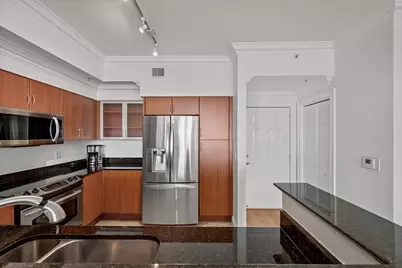 806 E Windward Way, Unit #323, Lantana, FL 33462 - Photo 6