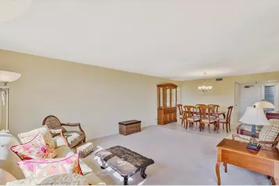 5344 Woodland Lakes Drive, Unit #122, Palm Beach Gardens, FL 33418 - Photo 10