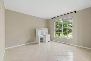 166 Bella Vista Way, Royal Palm Beach, FL 33411 - Photo 4