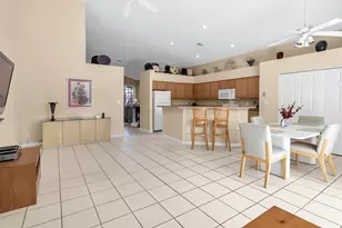 7507 Eagle Point Dr, Delray Beach, FL 33446 - Photo 12