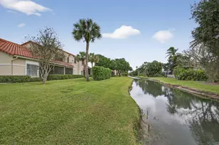 908 Windermere Way, Palm Beach Gardens, FL 33418 - Photo 2
