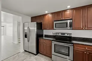 801 Lake Shore Dr, Lake Park, FL 33403 - Photo 12