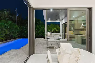 1050 NE 3rd Avenue, Boca Raton, FL 33432 - Photo 22