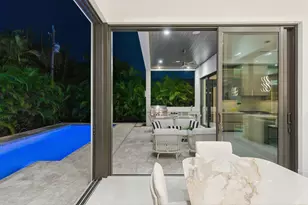 1050 NE 3rd Ave, Boca Raton, FL 33432 - Photo 22