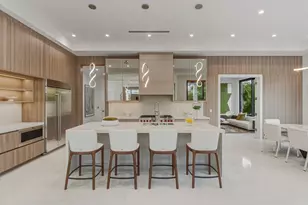 1050 NE 3rd Ave, Boca Raton, FL 33432 - Photo 6