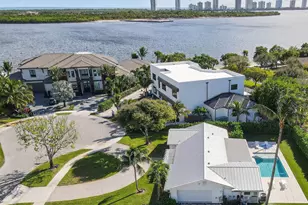 700 Lakeside Cir, North Palm Beach, FL 33408 - Photo 36