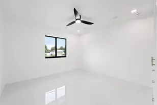 7523 Pine Tree Ln, Lake Clarke Shores, FL 33406 - Photo 20