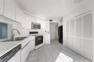 7507 La Paz Blvd, Boca Raton, FL 33433 - Photo 10