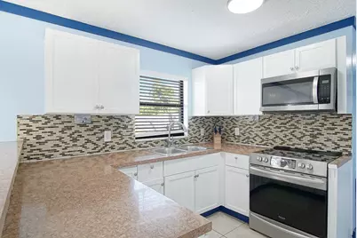 2902 Essex Drive, Fort Pierce, FL 34946 - Photo 8