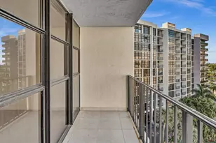 600 Parkview Dr, Hallandale Beach, FL 33009 - Photo 16