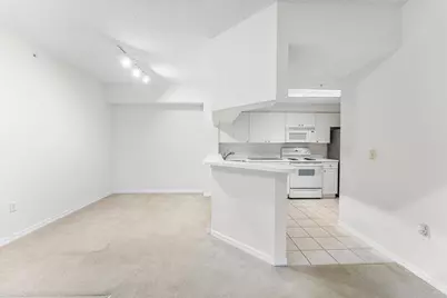 2726 Anzio Court, Unit #308, Palm Beach Gardens, FL 33410 - Photo 10