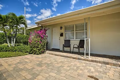 201 George Bush Boulevard, Delray Beach, FL 33444 - Photo 2