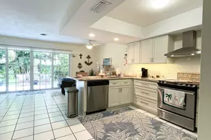266 NE Wavecrest Way, Boca Raton, FL 33432 - Photo 6