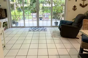 266 NE Wavecrest Way, Boca Raton, FL 33432 - Photo 12