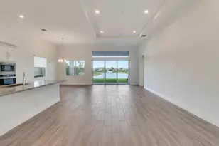 9998 N Regency Way, Palm Beach Gardens, FL 33412 - Photo 4