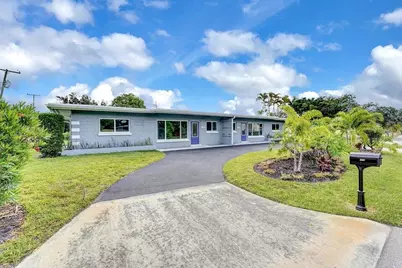 208 NW 1st Street, Boynton Beach, FL 33435 - Photo 2