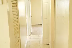 494 NW 165th St, Miami, FL 33169 - Photo 16