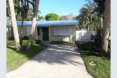 721 SE Stypmann Boulevard, Stuart, FL 34994 - Photo 1