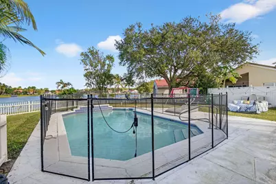 7745 Springfield Lake Drive, Lake Worth, FL 33467 - Photo 26