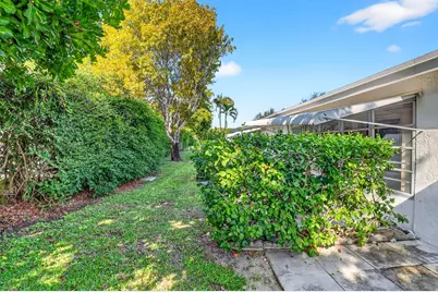 7293 W Oakridge Circle, Lantana, FL 33462 - Photo 28