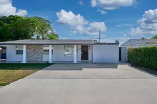 2112 Longwood Rd, West Palm Beach, FL 33409 - Photo 4