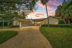 49 River Dr, Ocean Ridge, FL 33435 - Photo 2