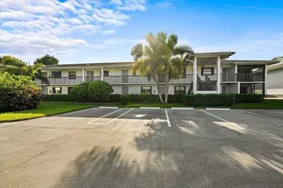 1210 SE Parkview Place, Unit #9, Stuart, FL 34994 - Photo 2