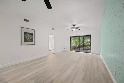 1210 SE Parkview Place, Unit #9, Stuart, FL 34994 - Photo 8