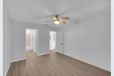 815 W Boynton Beach Boulevard, Unit #14-201, Boynton Beach, FL 33426 - Photo 20