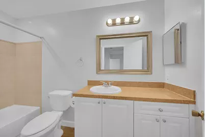 815 W Boynton Beach Boulevard, Unit #14-201, Boynton Beach, FL 33426 - Photo 18