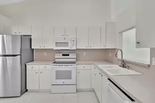 6094 Lake Hibiscus Dr, Delray Beach, FL 33484 - Photo 2