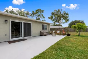 1967 SE West Dunbrooke Cir, Port Saint Lucie, FL 34952 - Photo 18