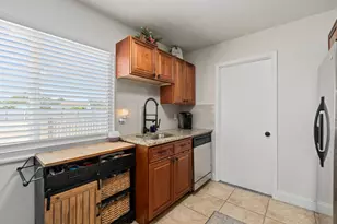 1967 SE West Dunbrooke Cir, Port Saint Lucie, FL 34952 - Photo 12