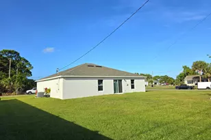 2772 SE Garfield Ave, Port Saint Lucie, FL 34952 - Photo 8