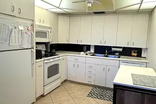 4032 Yarmouth B, Boca Raton, FL 33434 - Photo 4