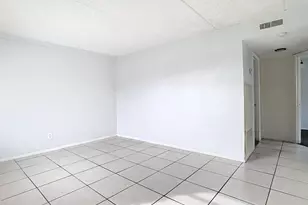 694 Michigan Ct, Saint Cloud, FL 34769 - Photo 6