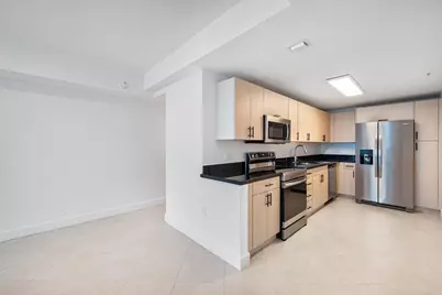 7501 E Treasure Drive, Unit #8N, North Bay Village, FL 33141 - Photo 12