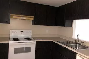 2050 Oleander Blvd Unit, Fort Pierce, FL 34950 - Photo 4