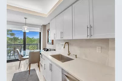 2001 N Ocean Boulevard, Unit #305, Boca Raton, FL 33431 - Photo 16