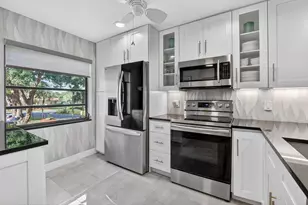 8310 Casa Del Lago, Boca Raton, FL 33433 - Photo 16