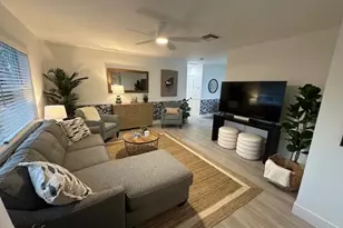 526 Eastwind Dr, North Palm Beach, FL 33408 - Photo 2