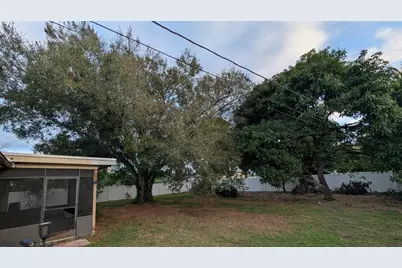 522 NW La Brea Avenue, Port Saint Lucie, FL 34983 - Photo 26